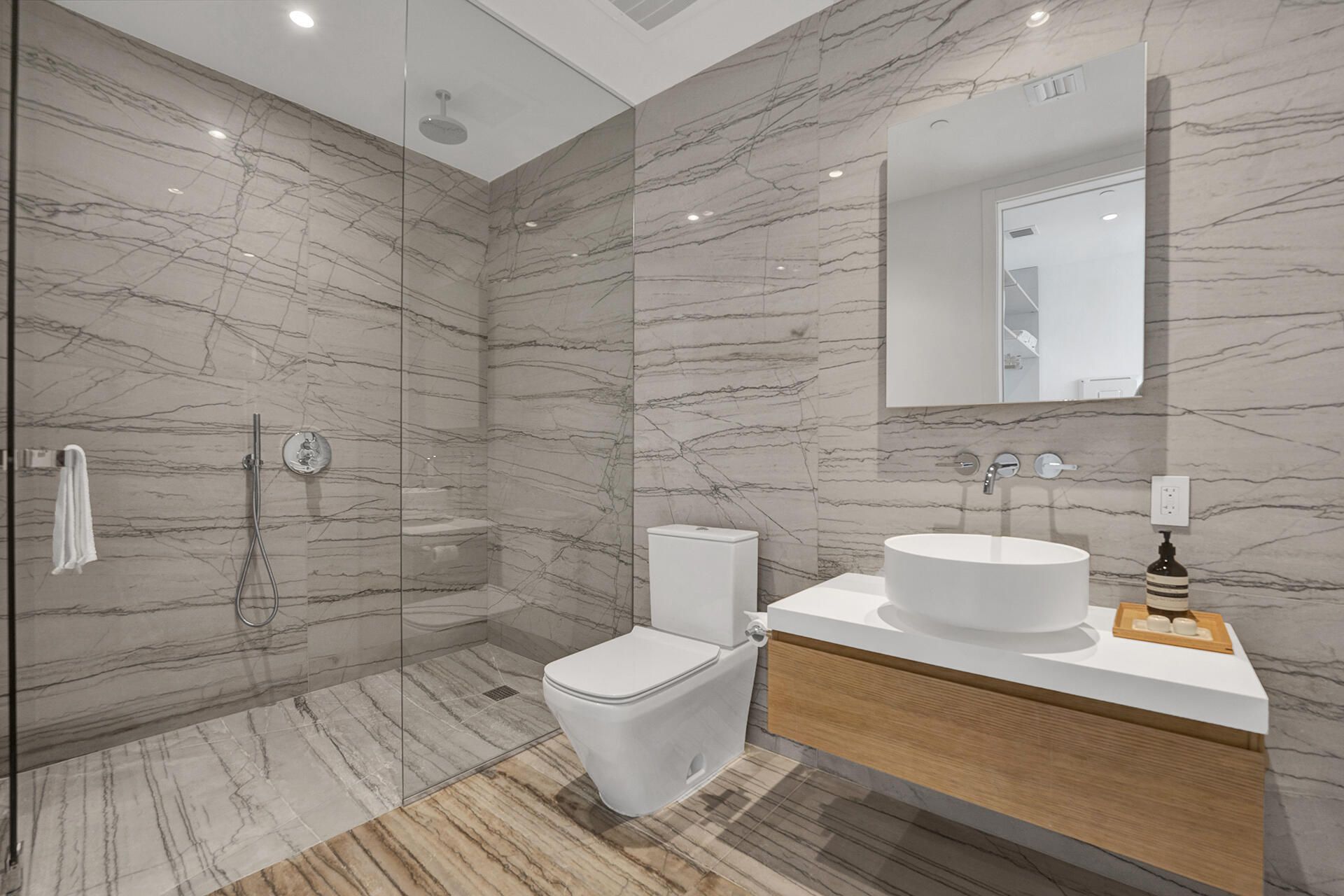 8701 Collins Ave, Unit 304, Miami Beach, FL 33154 Photo