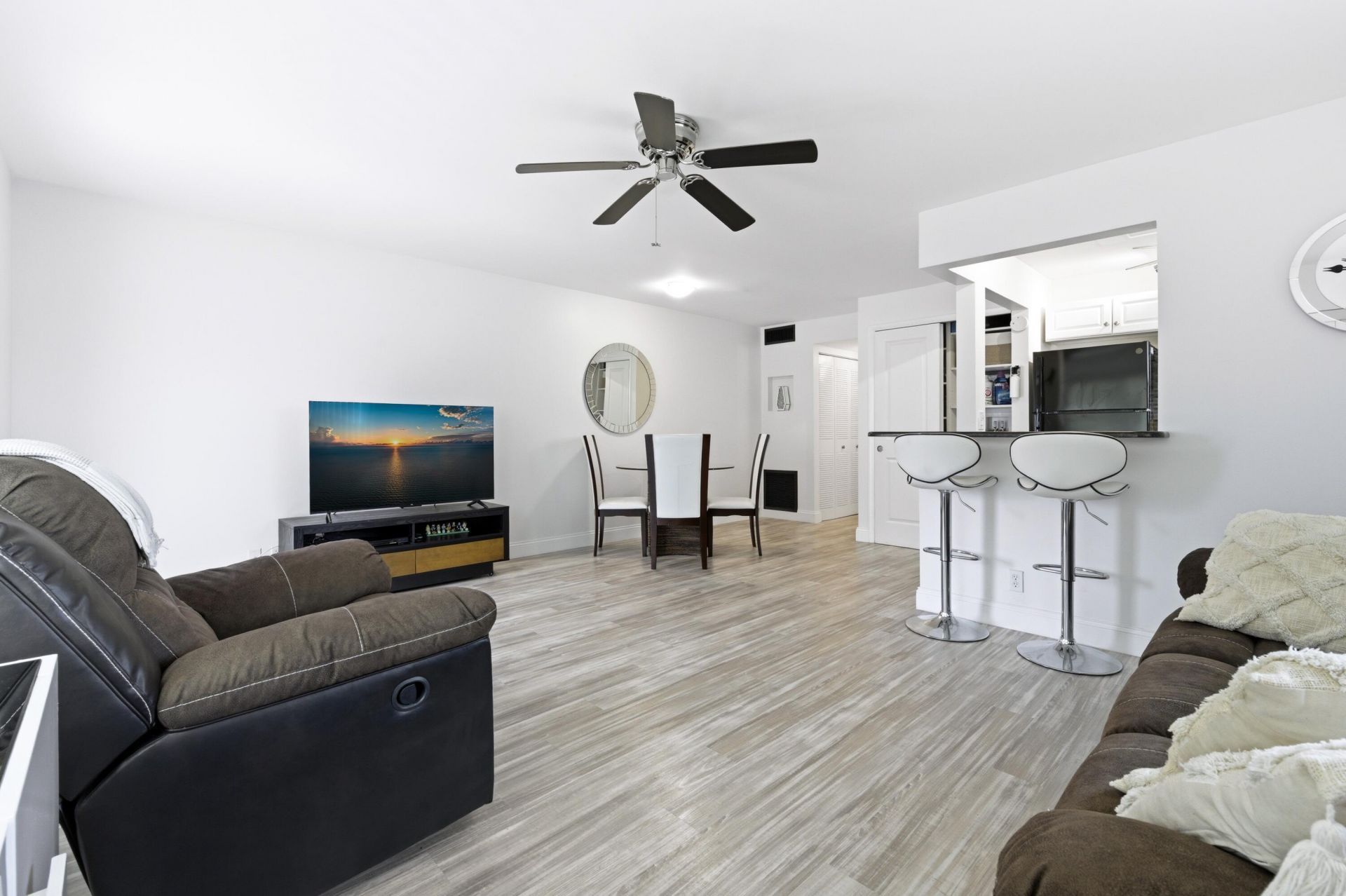 70 Bedford, Unit C, West Palm Beach, FL 33417 Photo