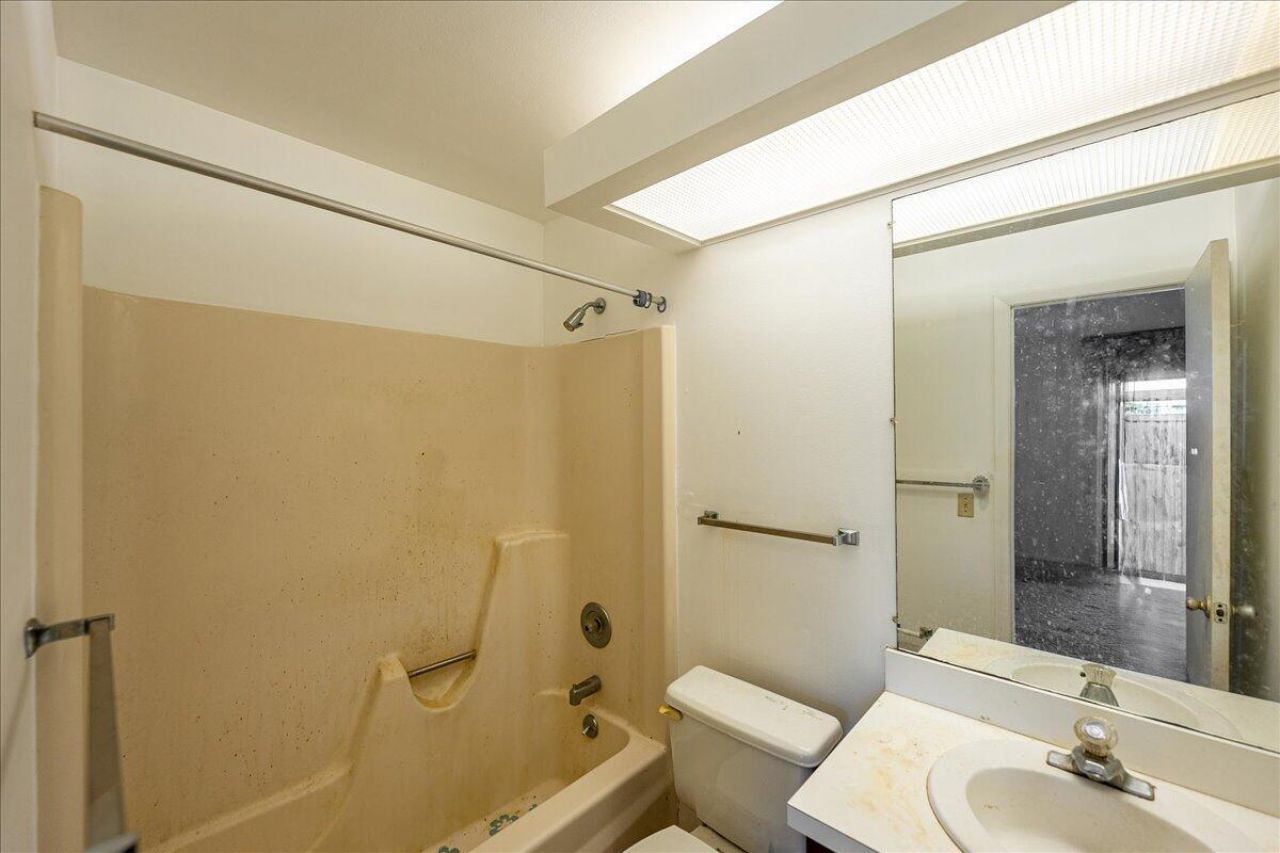 28 Lake Vista Trail, Unit 105, Port Saint Lucie, FL 34952 Photo