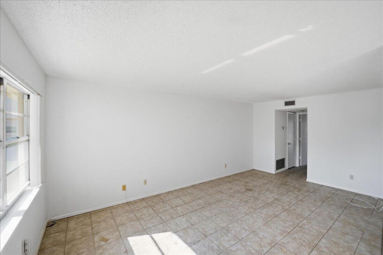 28 Lake Vista Trail, Unit 105, Port Saint Lucie, FL 34952 Photo