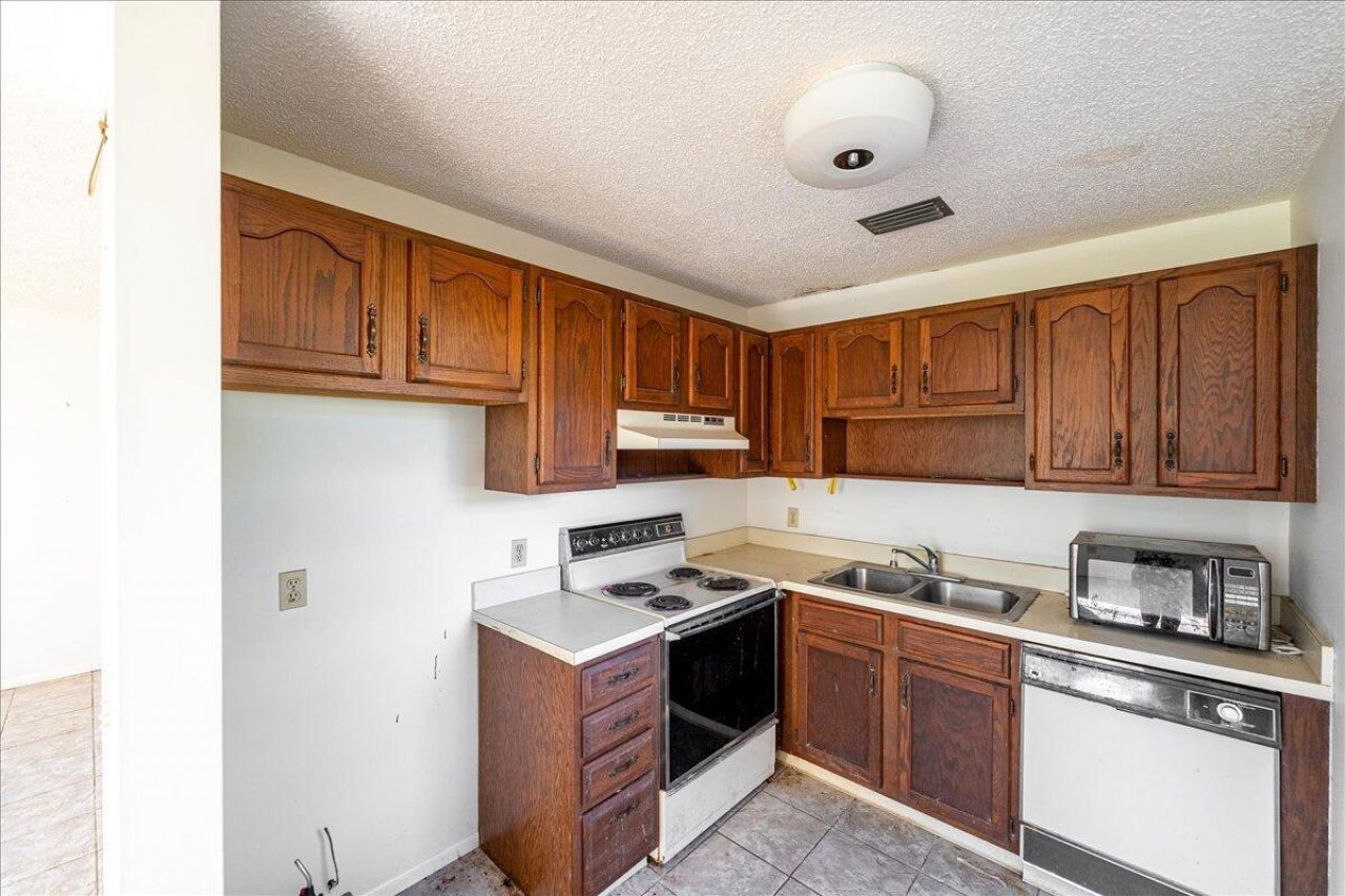 28 Lake Vista Trail, Unit 105, Port Saint Lucie, FL 34952 Photo