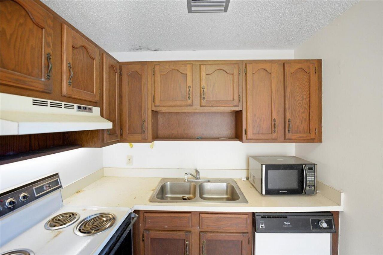 28 Lake Vista Trail, Unit 105, Port Saint Lucie, FL 34952 Photo