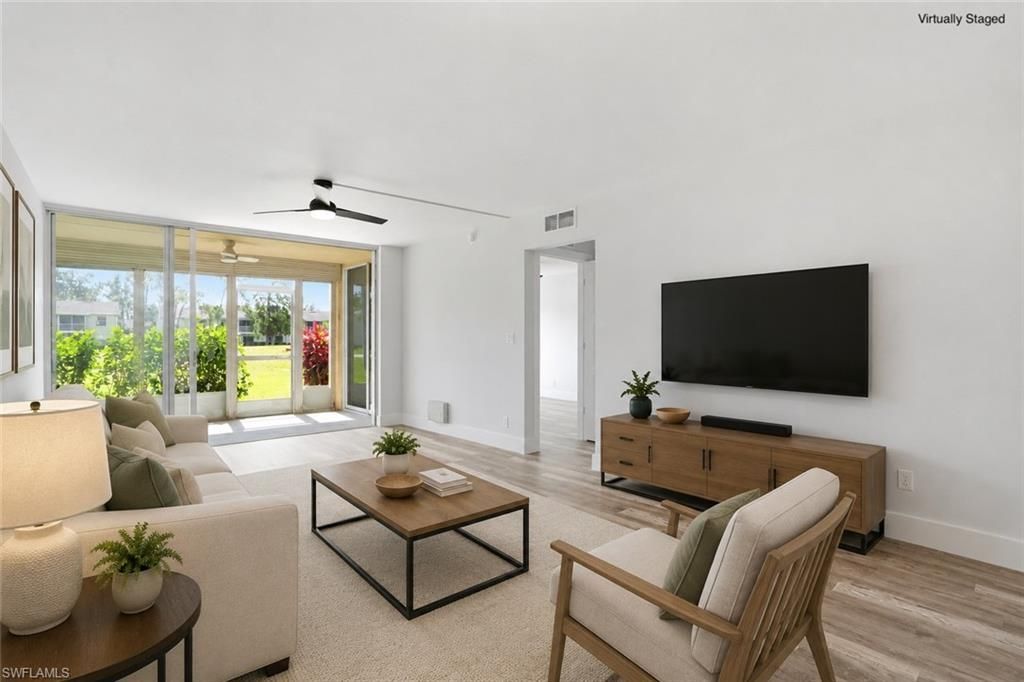 1085 Forest Lakes Dr, Unit 8102, Naples, FL 34105 Photo