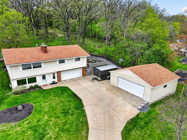 1265 Robin Lane SE, Rochester, MN 55904