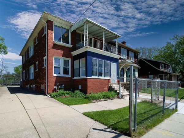 390 Ashland Street, Detroit, MI 48215