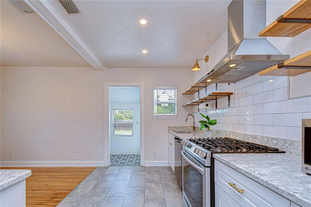 3653 2nd Avenue N, Saint Petersburg, FL 33713 Photo