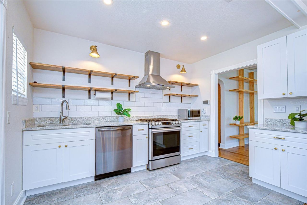 3653 2nd Avenue N, Saint Petersburg, FL 33713 Photo