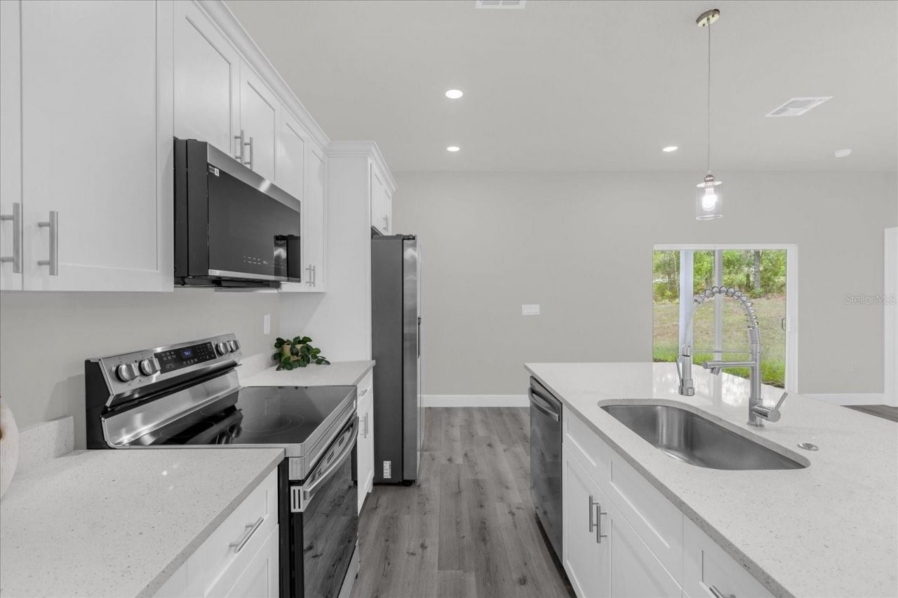 1233 W Shady Lane, Dunnellon, FL 34434 Photo