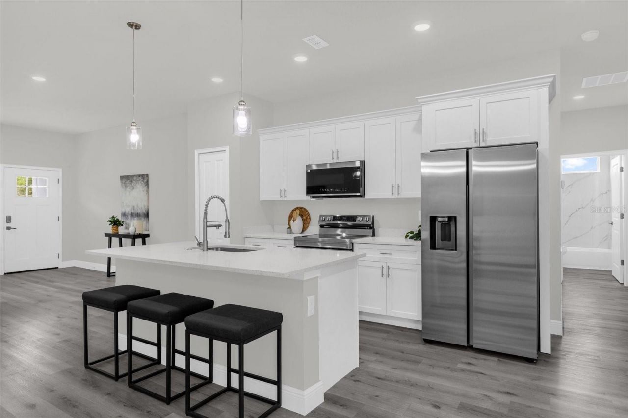 1233 W Shady Lane, Dunnellon, FL 34434 Photo