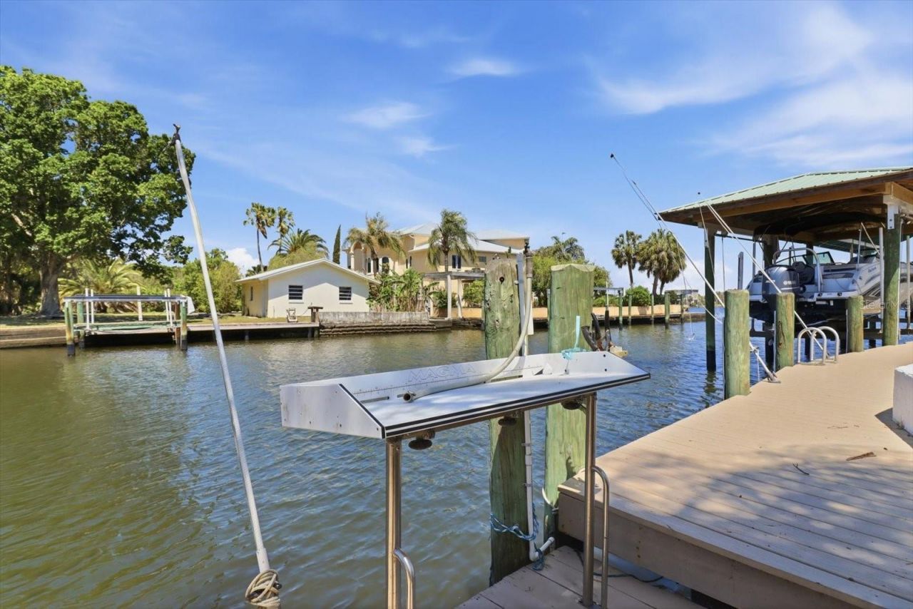 2882 N Comanche Point, Crystal River, FL 34429 Photo