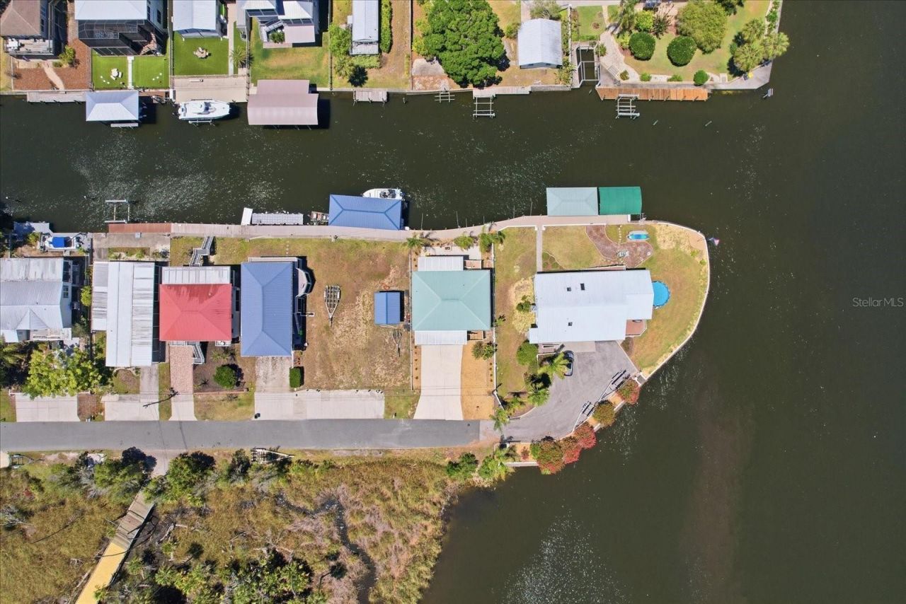 2882 N Comanche Point, Crystal River, FL 34429 Photo