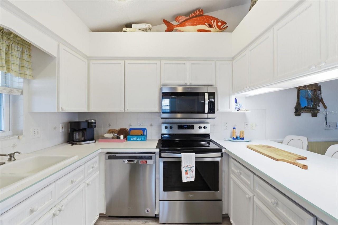 2882 N Comanche Point, Crystal River, FL 34429 Photo