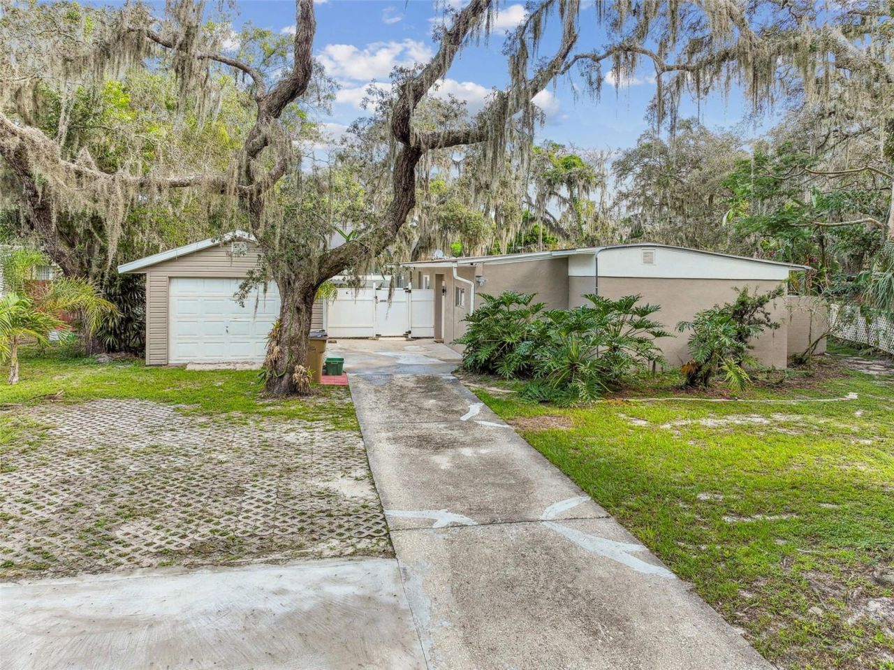 414 Joyce Avenue, Temple Terrace, FL 33617 Photo
