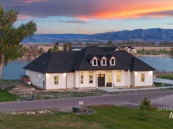 162 S 250 Ln, Rupert, ID 83350