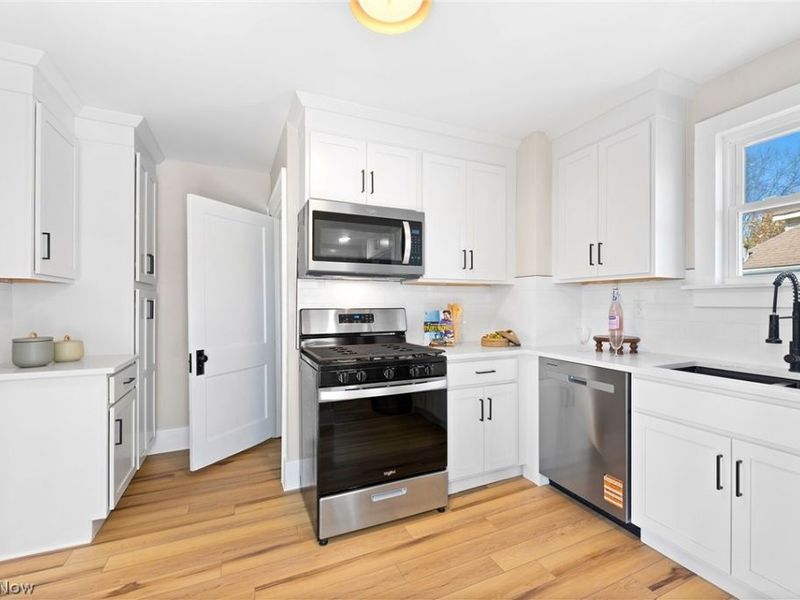 2899 Northland Street, Cuyahoga Falls, OH 44221 Photo 10