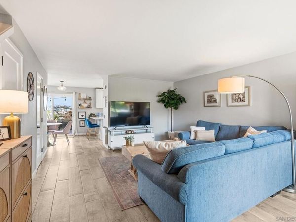 652 E Solana Circle, Solana Beach, CA 92075