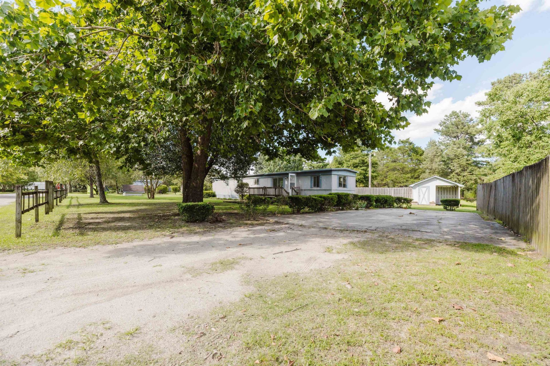 1815 Cactus Dr. Photo 12