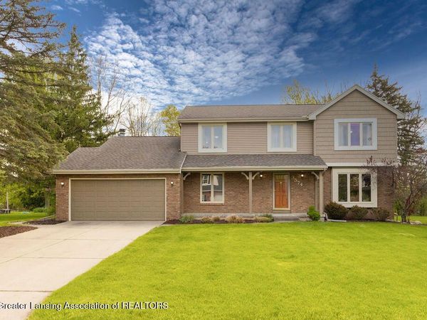 3574 E Hiawatha Drive, Okemos, MI 48864