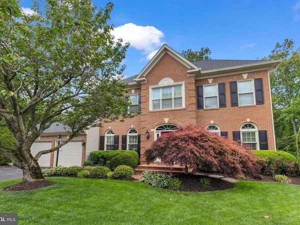 8323 ARGENT CIRCLE, FAIRFAX STATION, VA 22039