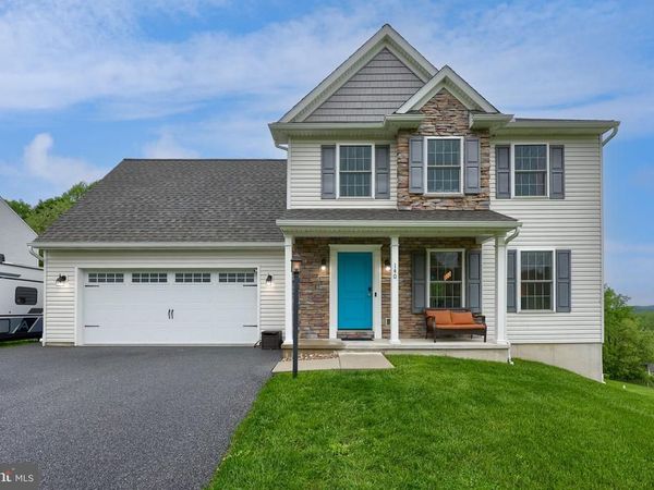 140 LIZ LANE , GAP, PA 17527