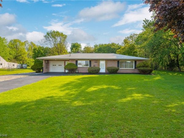 3719 Long , Avon, OH 44011