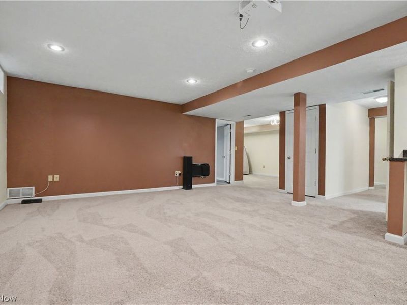 1257 Muchney Circle, Akron, OH 44312 Photo 21