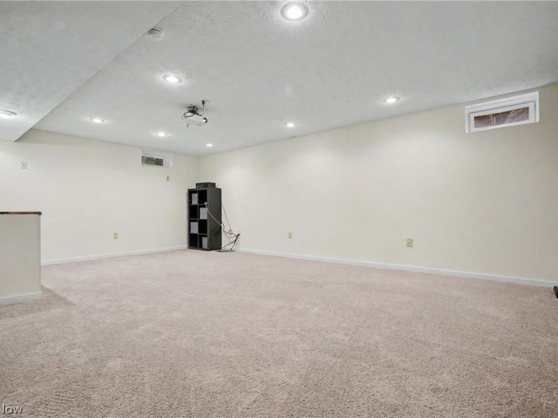 1257 Muchney Circle, Akron, OH 44312 Photo 26