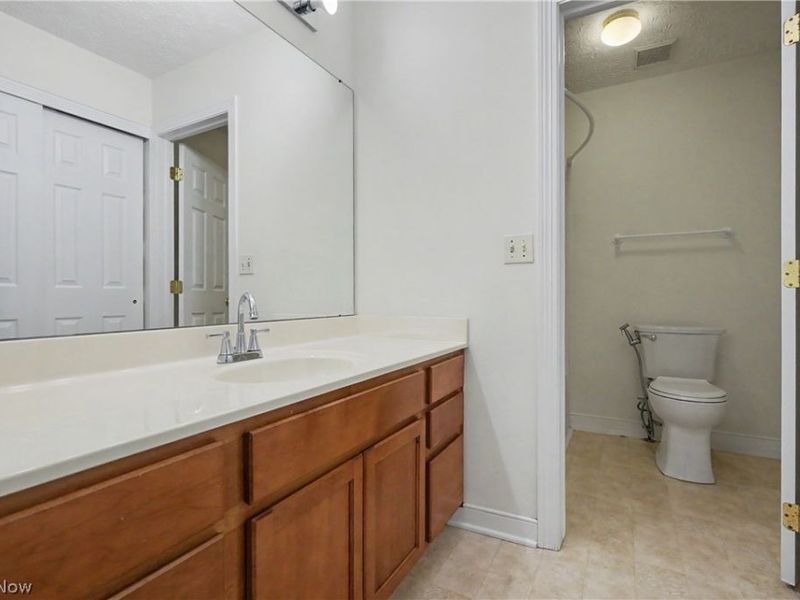 1257 Muchney Circle, Akron, OH 44312 Photo 34