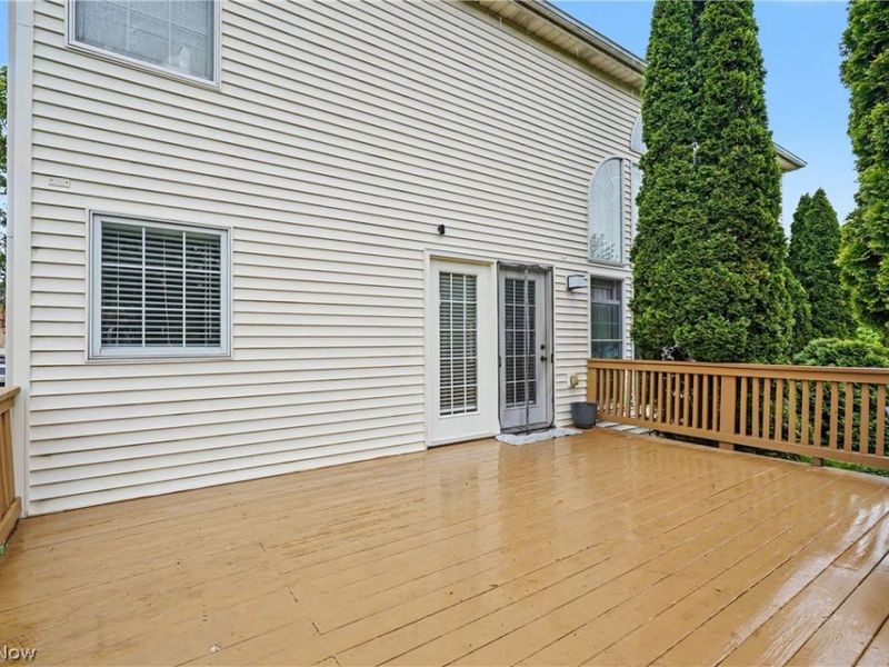 1257 Muchney Circle, Akron, OH 44312 Photo 6