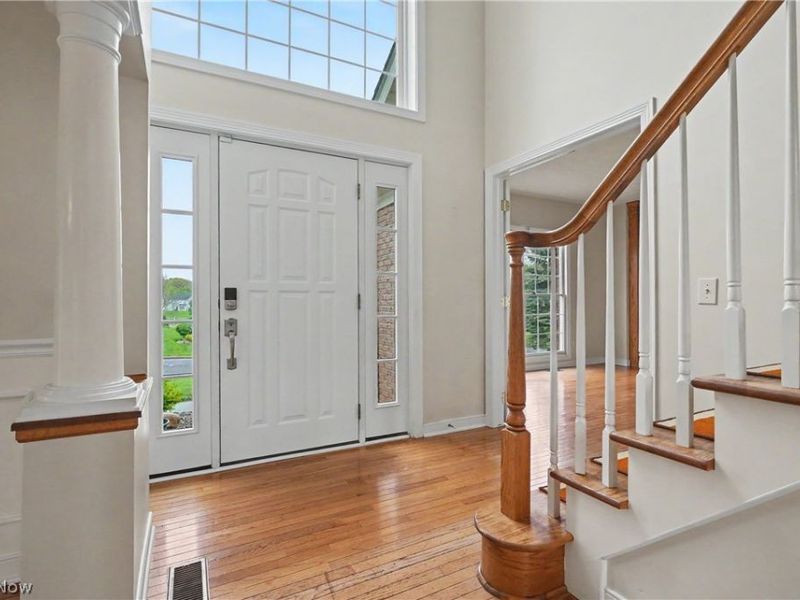 1257 Muchney Circle, Akron, OH 44312 Photo 8