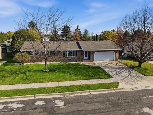 1412 Field Tree LANE, Oostburg, WI 53070