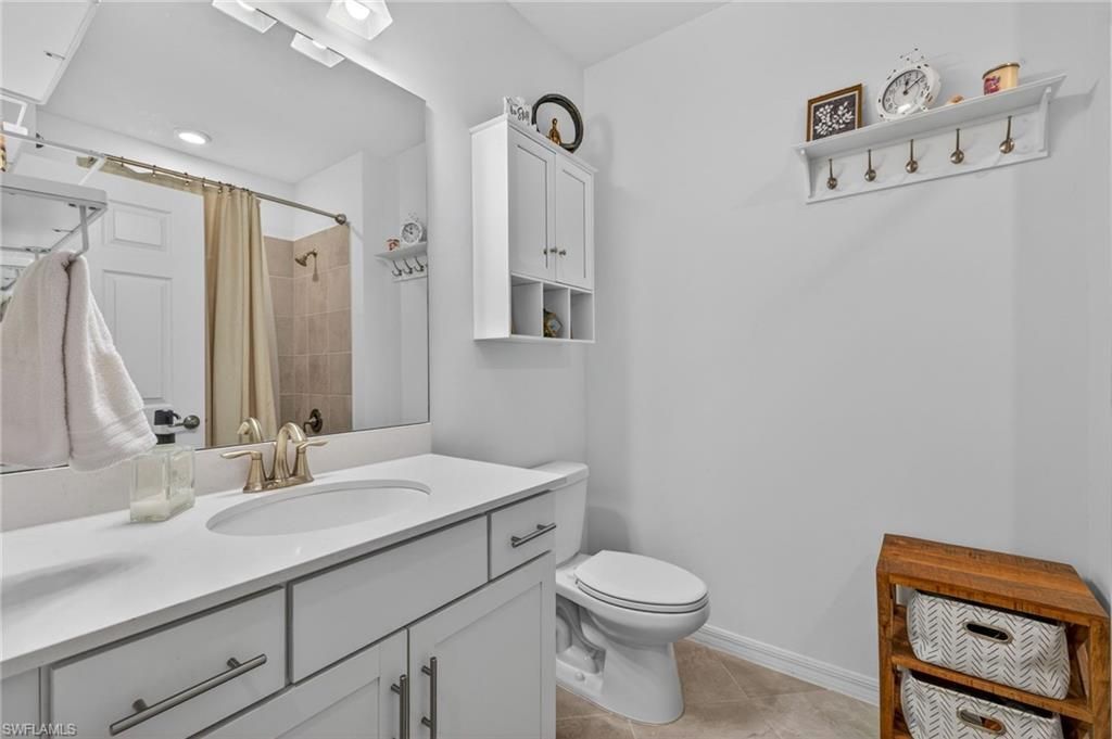 12050 Santaluz Dr, Unit 101, Fort Myers, FL 33913 Photo