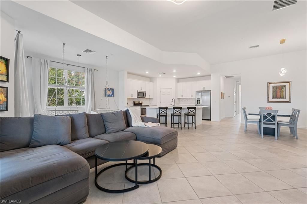 12050 Santaluz Dr, Unit 202, Fort Myers, FL 33913 Photo