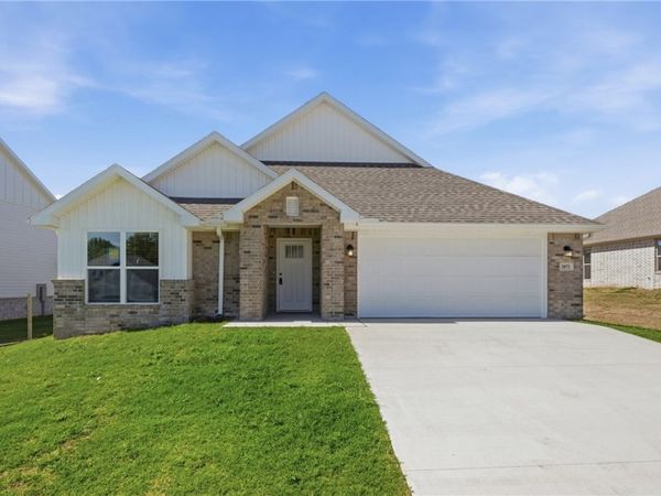5071 Vista Avenue , Springdale, AR 72762