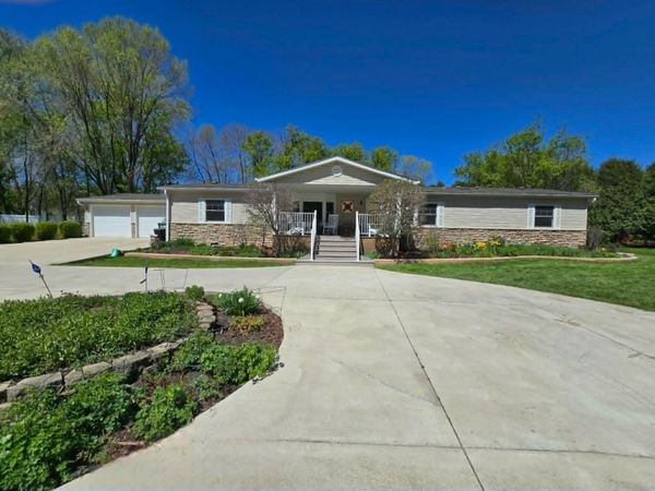 324 W 7th Street, Litchfield, MN 55355