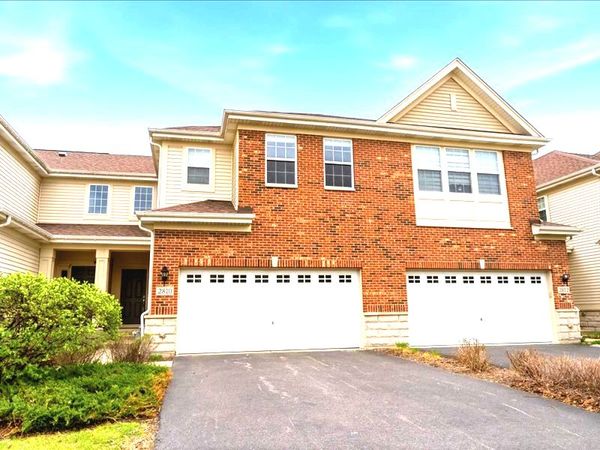 2810 Henley Lane , Naperville, IL 60540