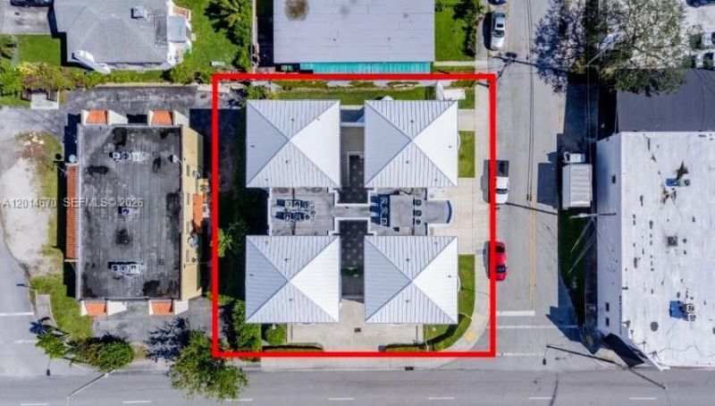 411 SW 37th Ave, Unit 3B, Miami, FL 33135 Photo