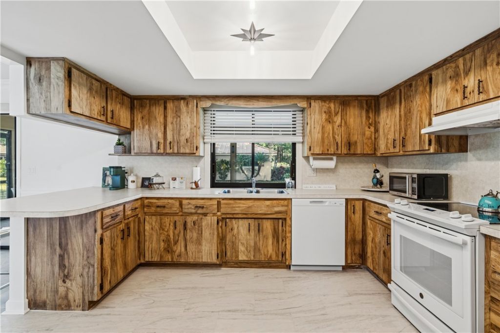 895 20th Avenue, Vero Beach, FL 32960 Photo