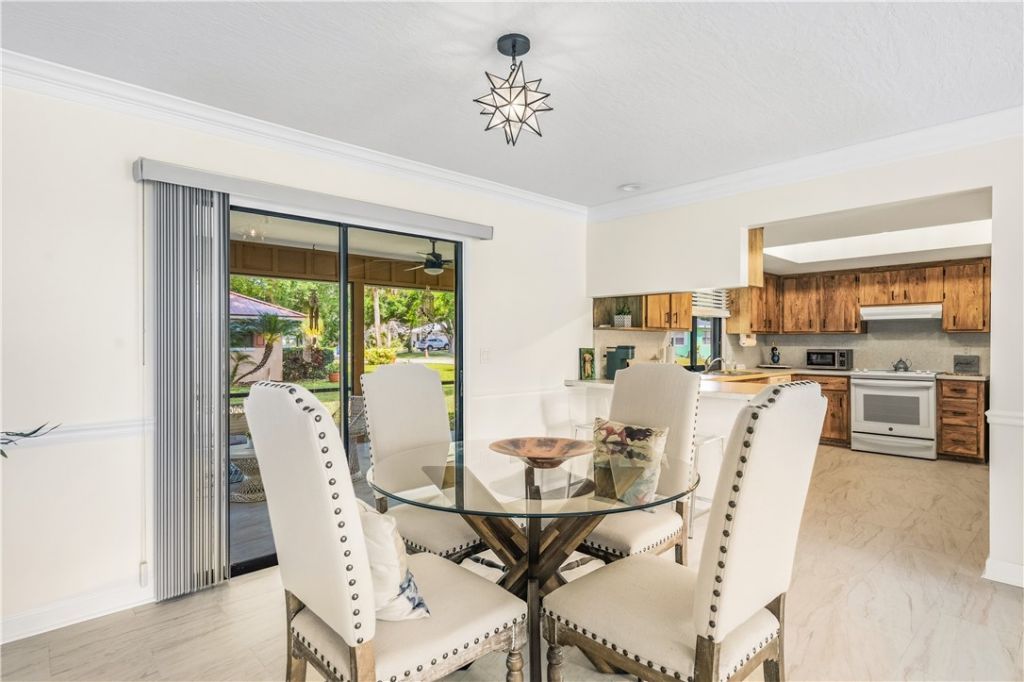 895 20th Avenue, Vero Beach, FL 32960 Photo