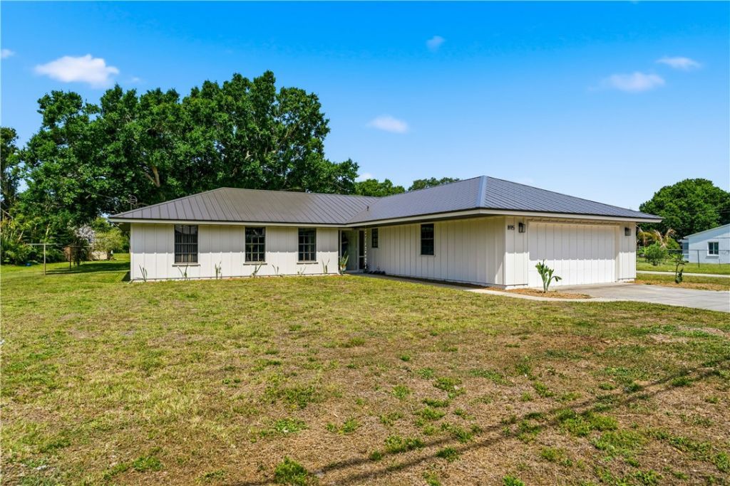 895 20th Avenue, Vero Beach, FL 32960 Photo