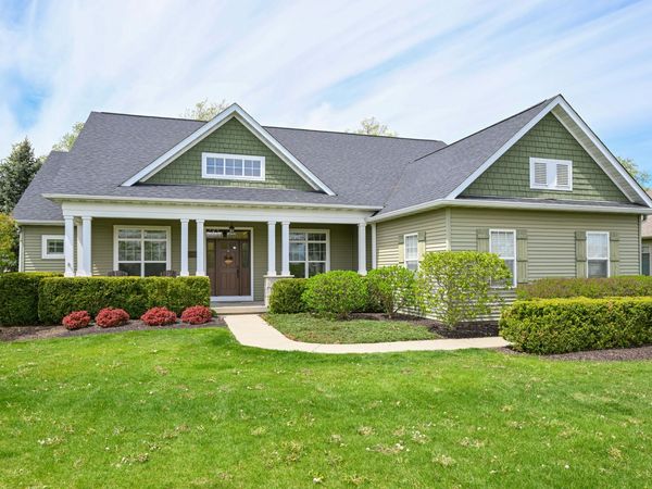 539 Prairie View Rd, Williams Bay, WI 53191