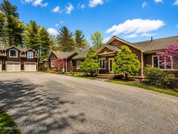 25 Rockledge Road, Canaan, NY 12029