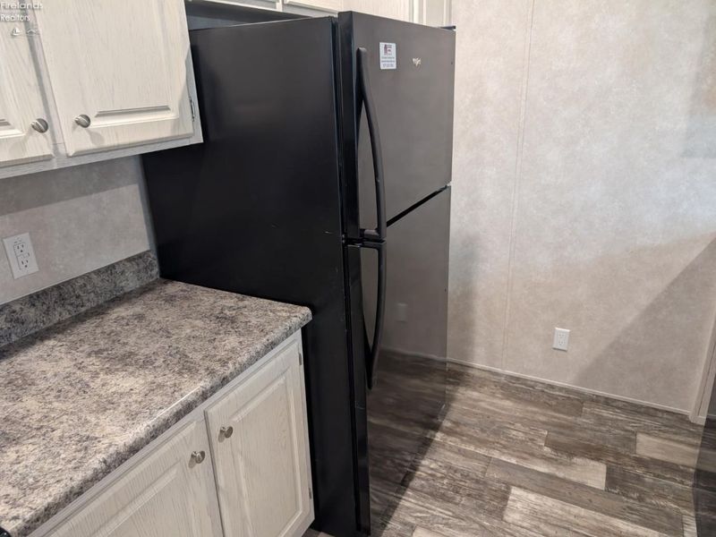 111 Flat Rock Road, Unit 5, Bellevue, OH 44811 Photo 12