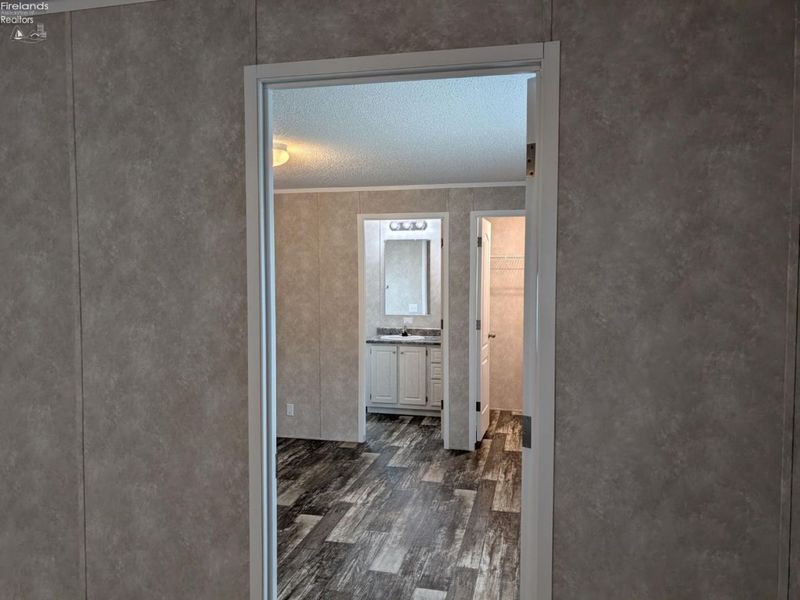 111 Flat Rock Road, Unit 5, Bellevue, OH 44811 Photo 25