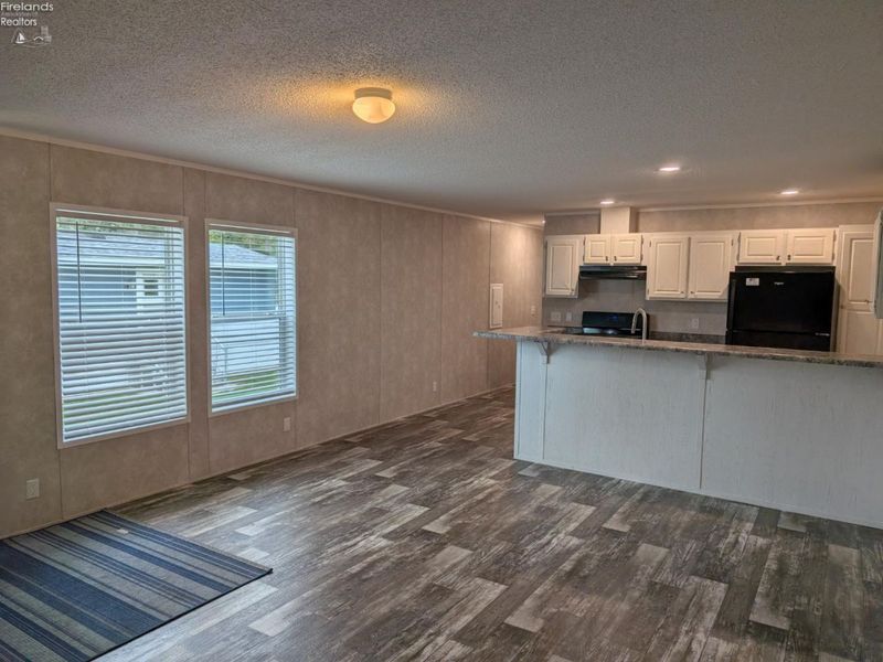 111 Flat Rock Road, Unit 5, Bellevue, OH 44811 Photo 3