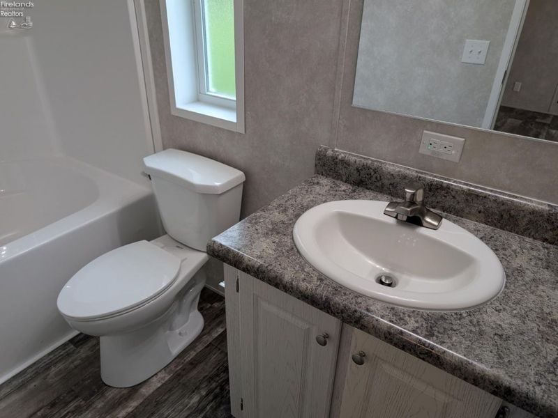 111 Flat Rock Road, Unit 5, Bellevue, OH 44811 Photo 31