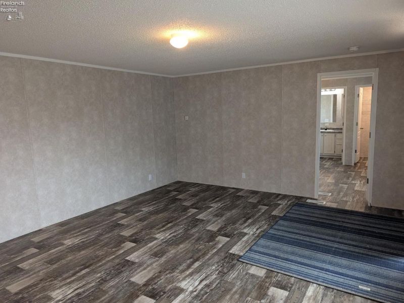 111 Flat Rock Road, Unit 5, Bellevue, OH 44811 Photo 5