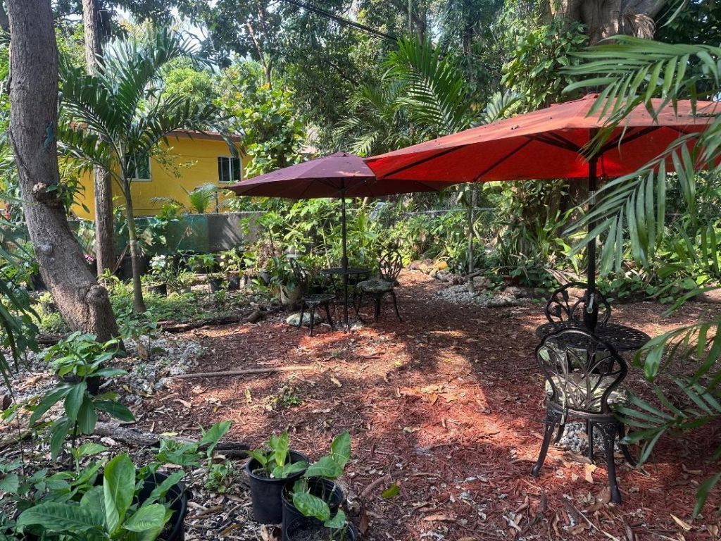 1631 NE 157th Terrace, North Miami Beach, FL 33162 Photo