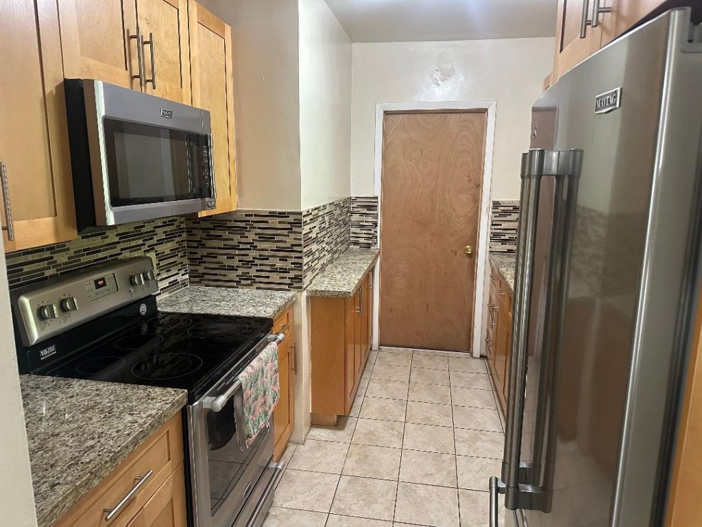 1631 NE 157th Terrace, North Miami Beach, FL 33162 Photo