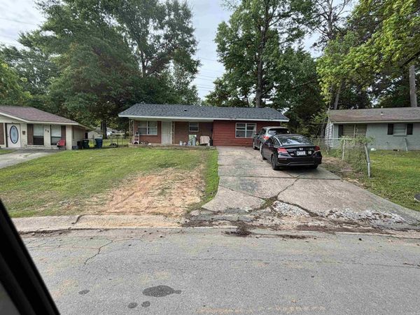 17 Newland Drive, Little Rock, AR 72209